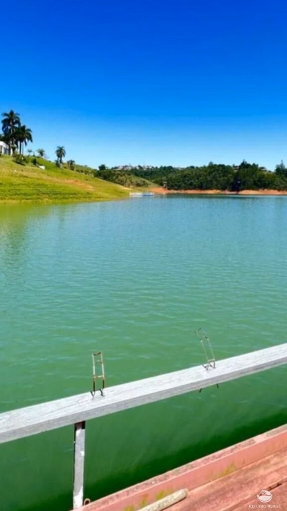 Chácara de 7.700 m² em Igaratá, SP
