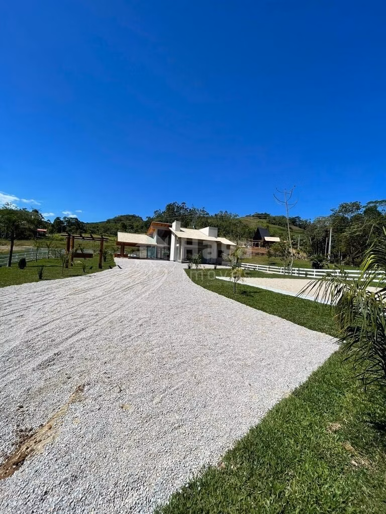Chácara de 2.490 m² em Canelinha, SC