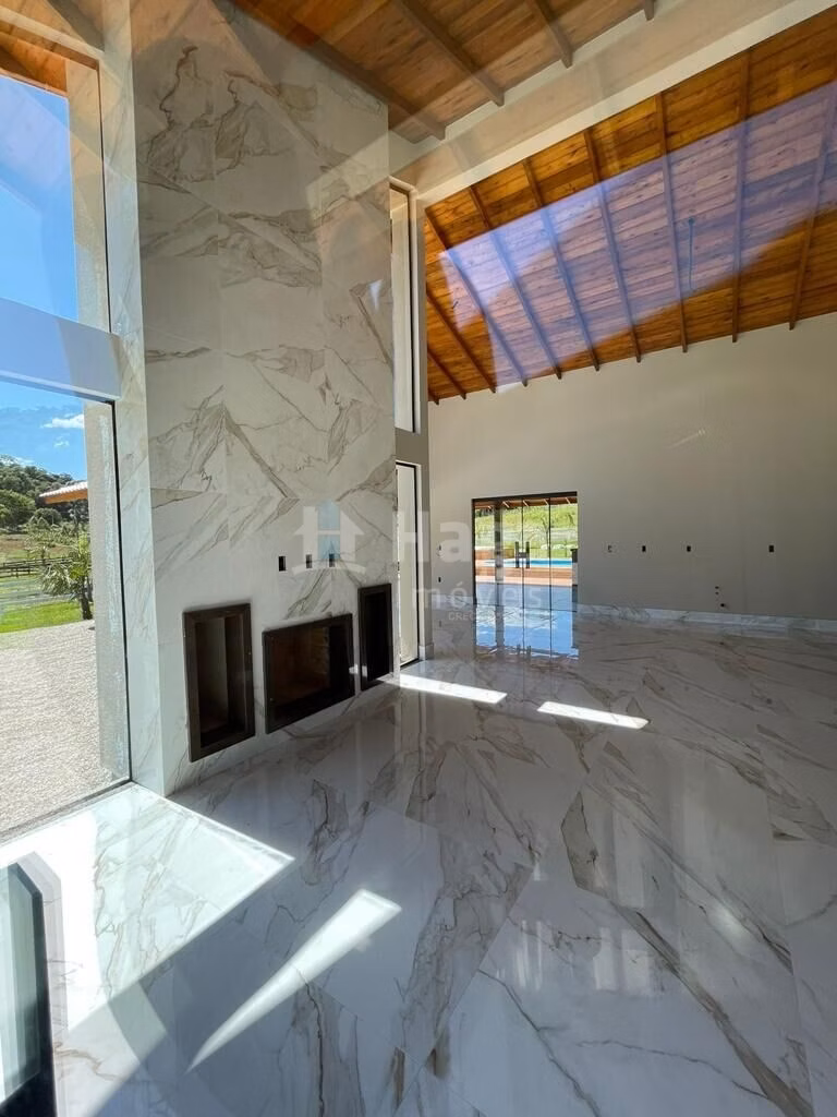 Chácara de 2.490 m² em Canelinha, SC