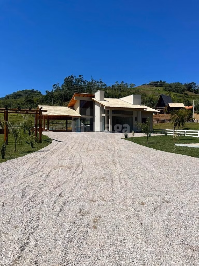 Chácara de 2.490 m² em Canelinha, SC