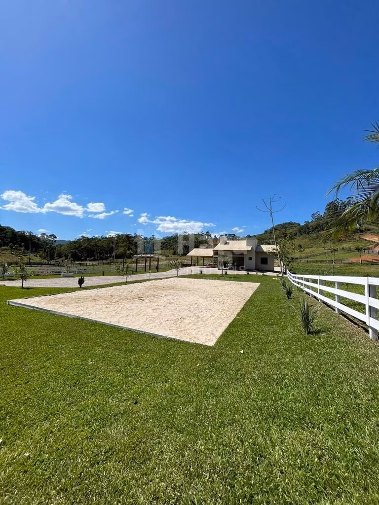 Chácara de 2.490 m² em Canelinha, SC
