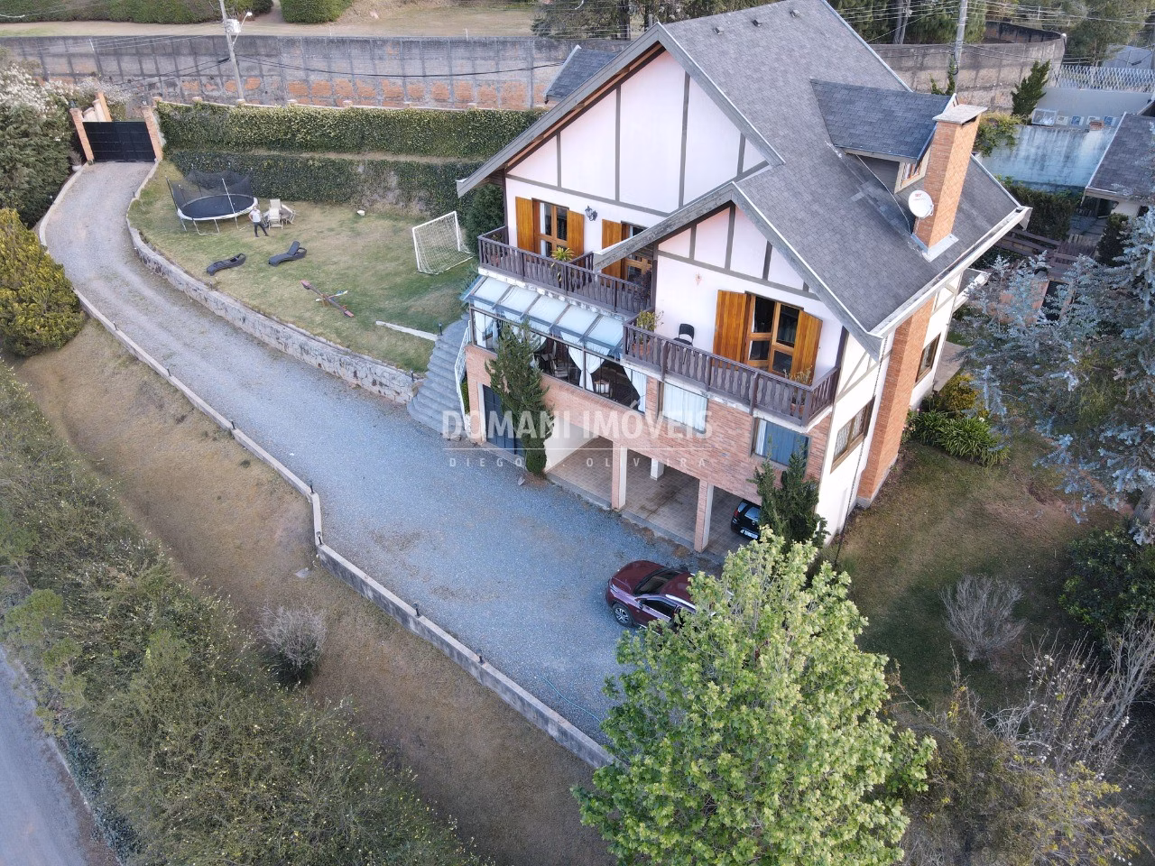 House of 1,510 m² in Campos do Jordão, SP, Brazil