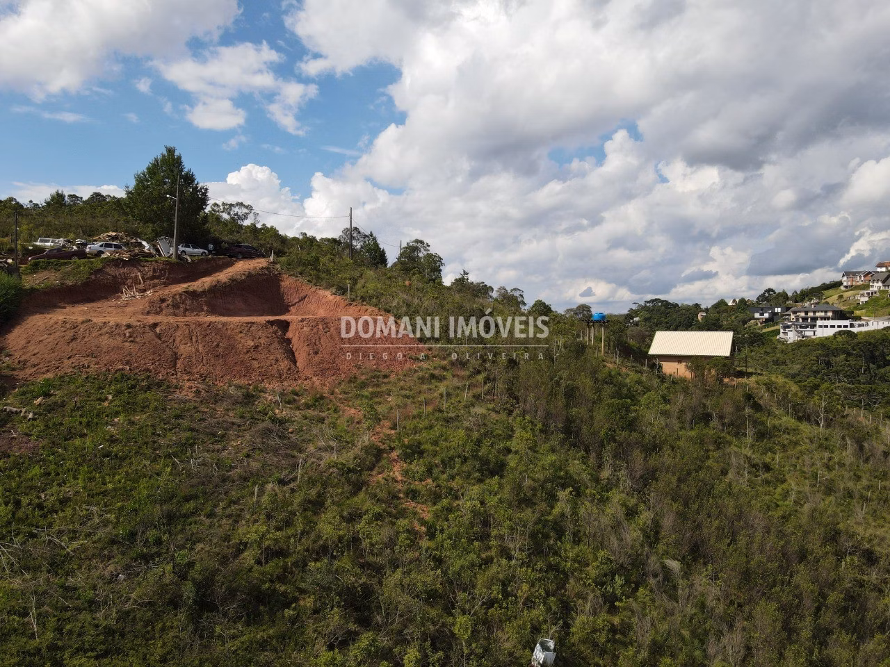 Terreno de 1.050 m² em Campos do Jordão, SP