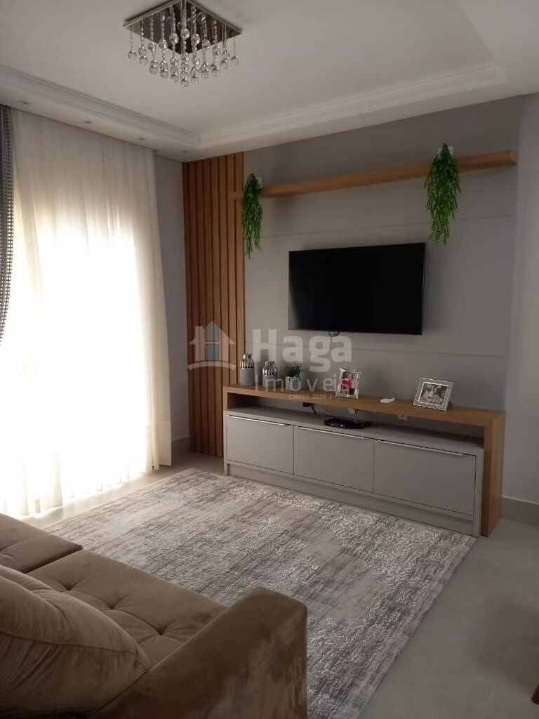 House of 1,000 m² in São João Batista, SC, Brazil