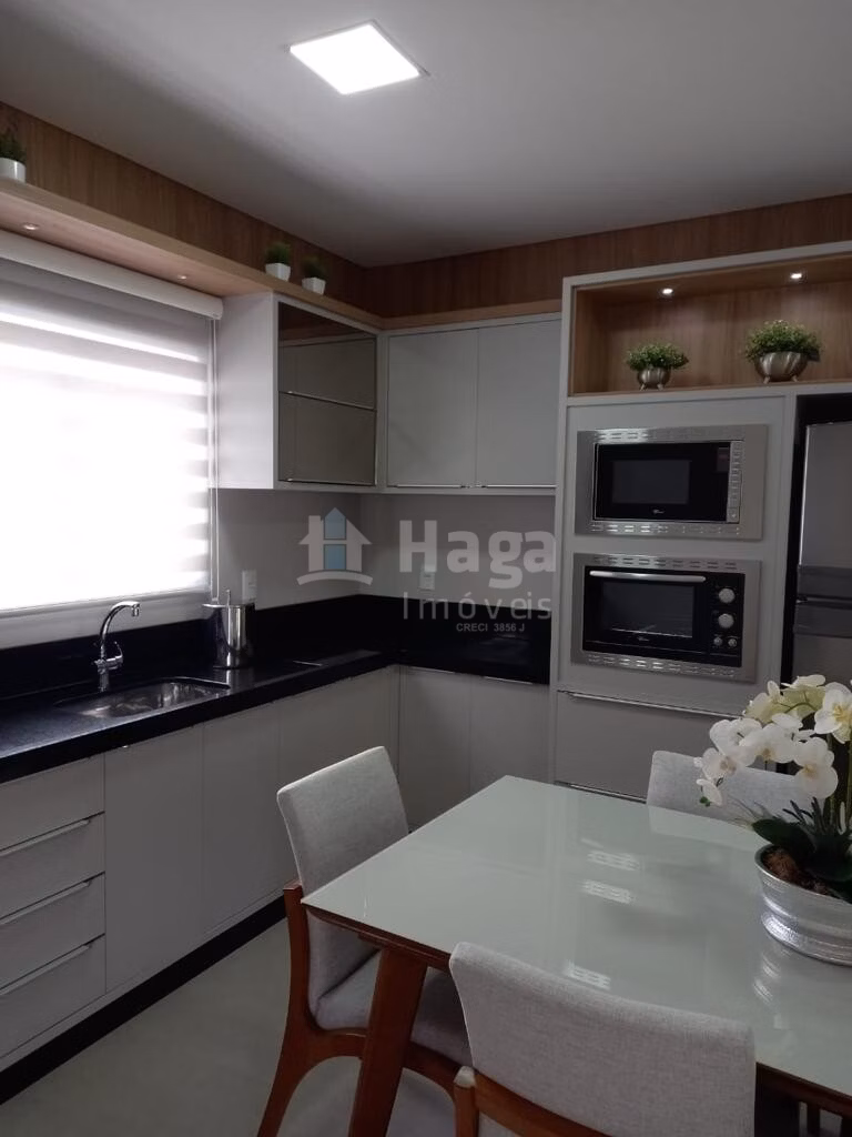 Casa de 1.000 m² em São João Batista, SC