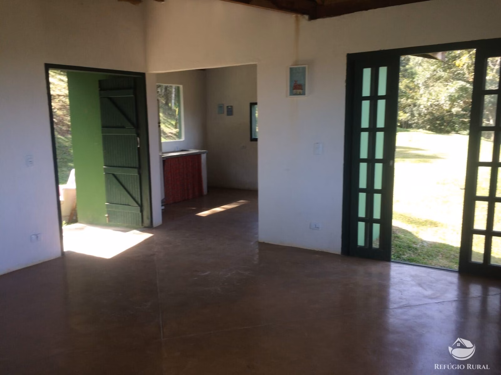 Small farm of 12 acres in São José dos Campos, SP, Brazil