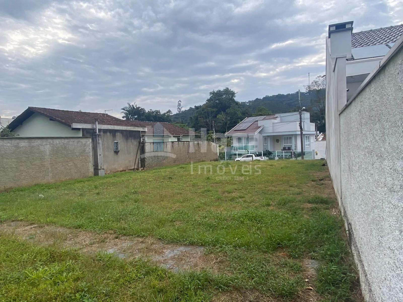 Terreno de 300 m² em Guabiruba, SC