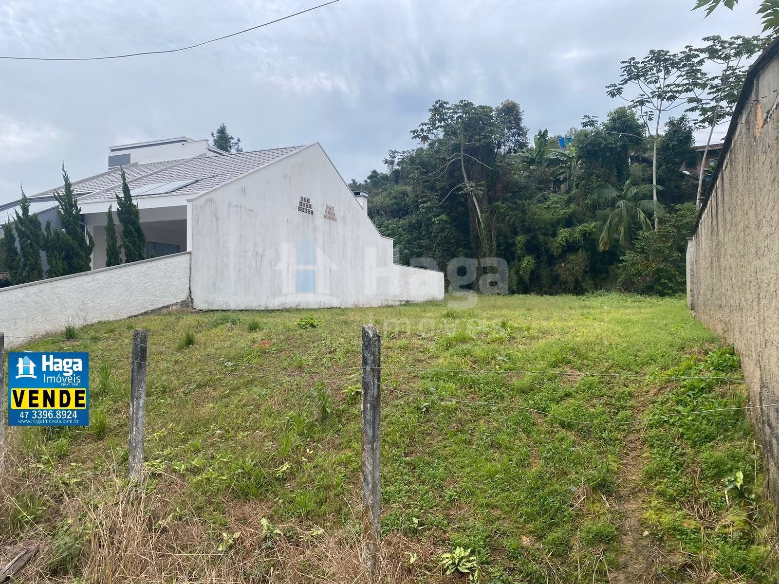 Terreno de 300 m² em Guabiruba, SC
