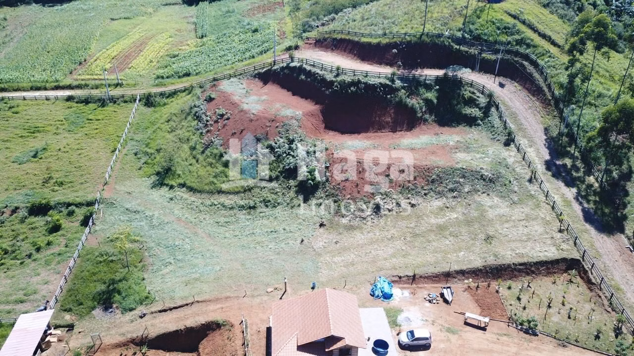 Chácara de 2.234 m² em Canelinha, SC