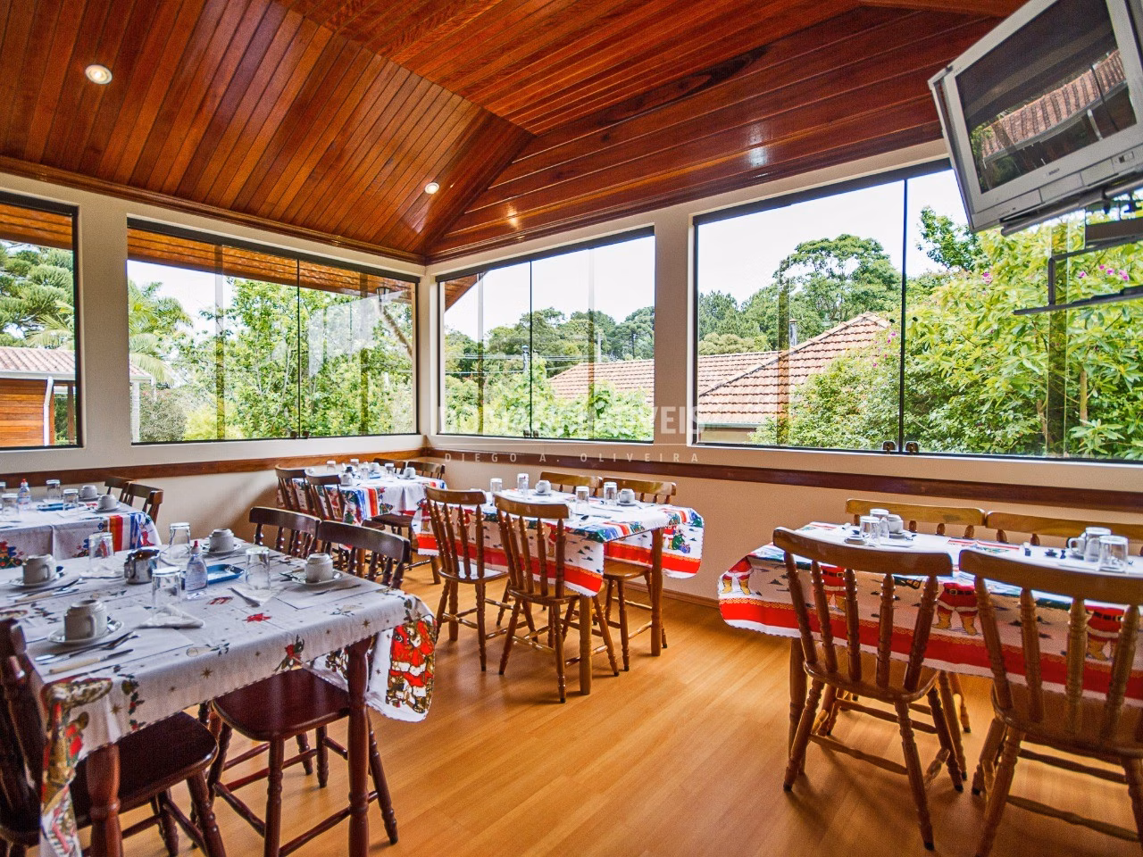 Lodging of 3,000 m² in Campos do Jordão, SP, Brazil