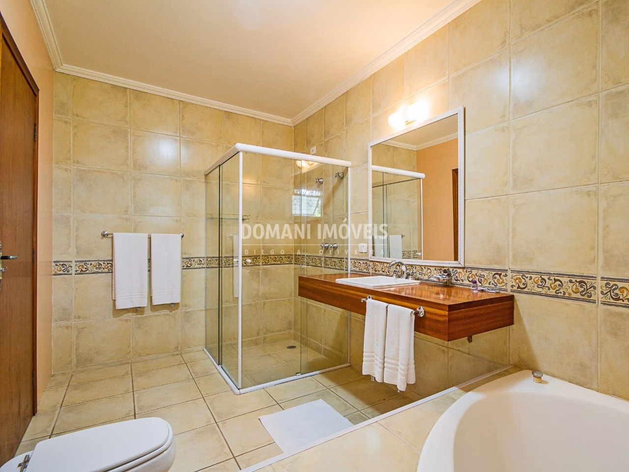 Lodging of 3,000 m² in Campos do Jordão, SP, Brazil