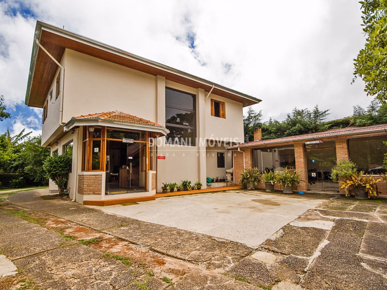 Lodging of 3,000 m² in Campos do Jordão, SP, Brazil