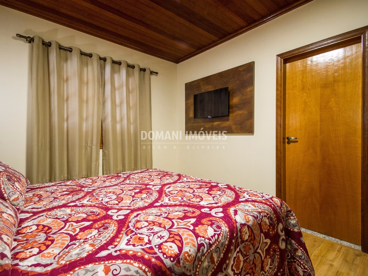 Lodging of 3,000 m² in Campos do Jordão, SP, Brazil
