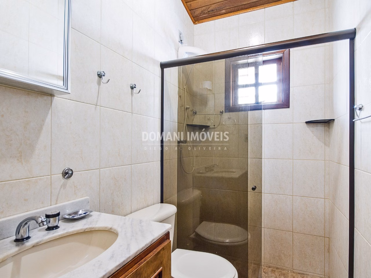 Lodging of 3,000 m² in Campos do Jordão, SP, Brazil