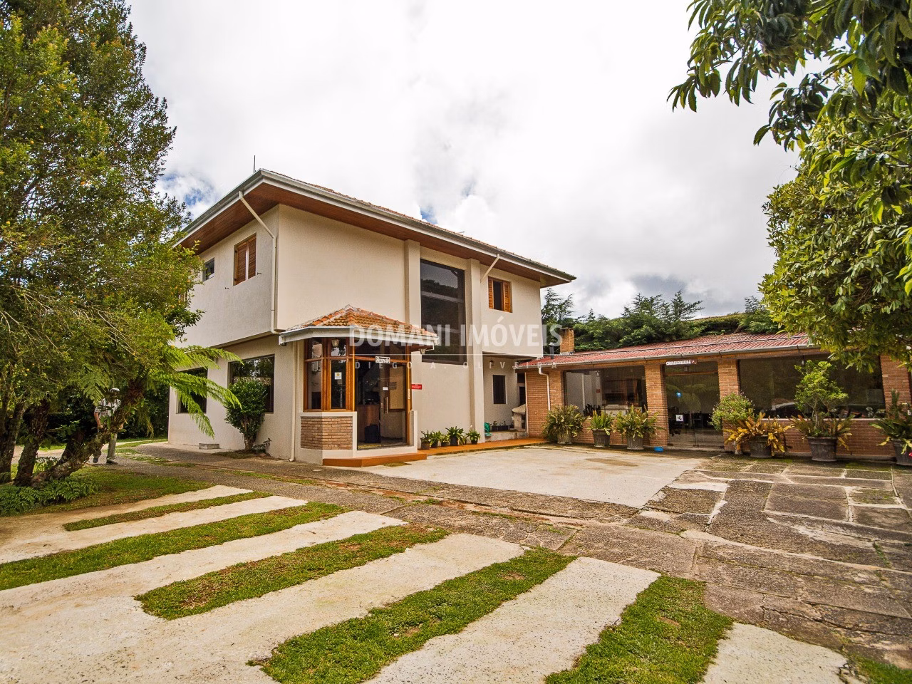 Lodging of 3,000 m² in Campos do Jordão, SP, Brazil