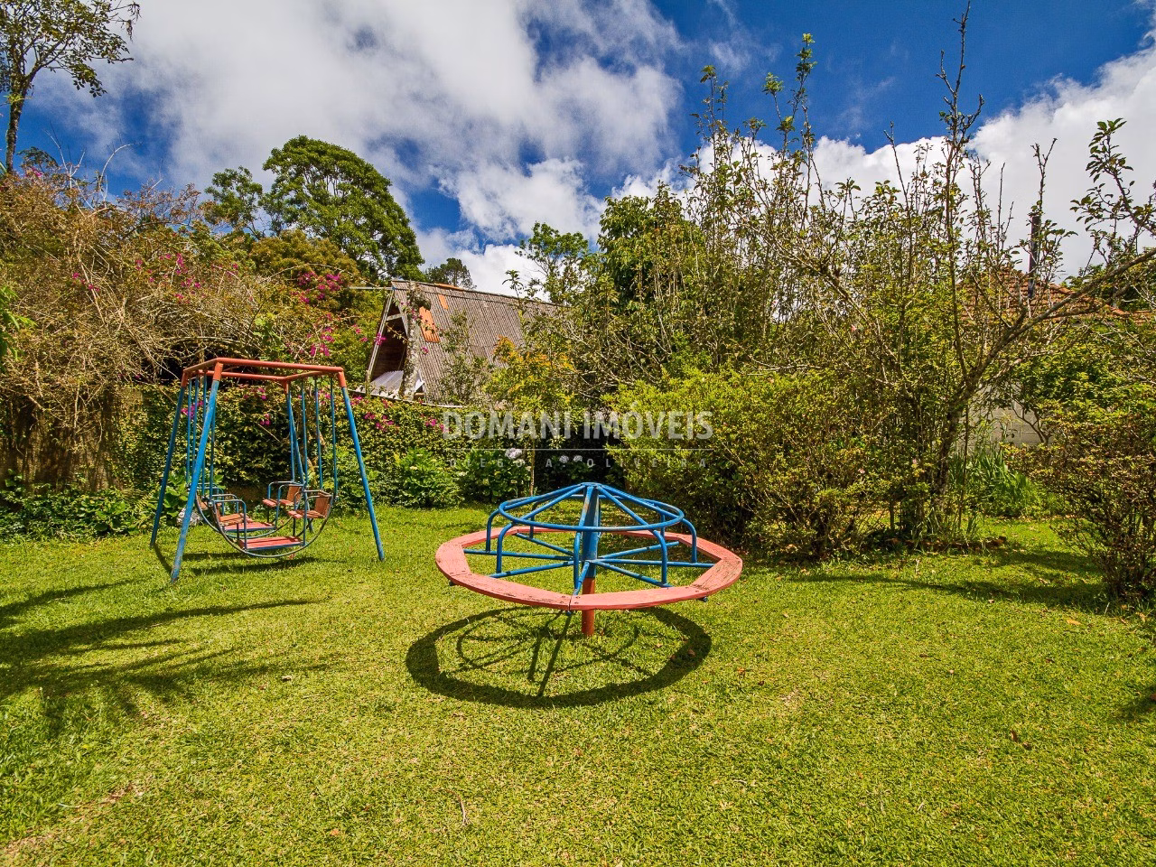 Lodging of 3,000 m² in Campos do Jordão, SP, Brazil