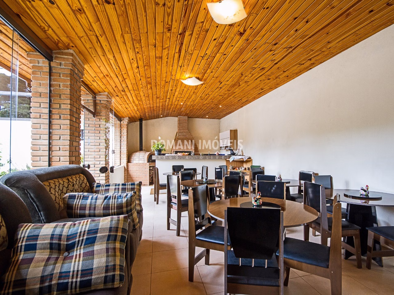 Lodging of 3,000 m² in Campos do Jordão, SP, Brazil