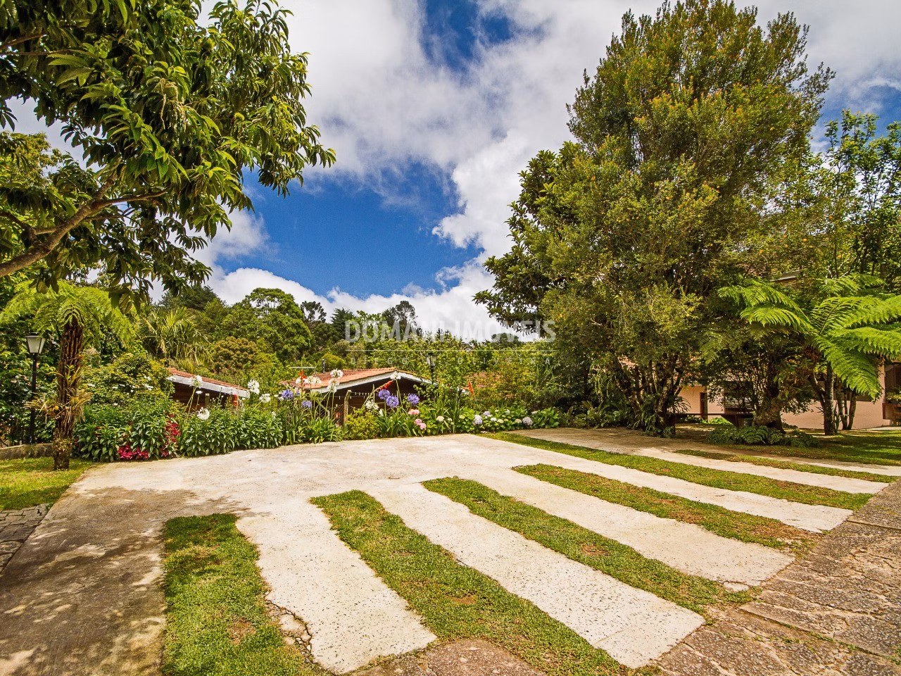 Lodging of 3,000 m² in Campos do Jordão, SP, Brazil
