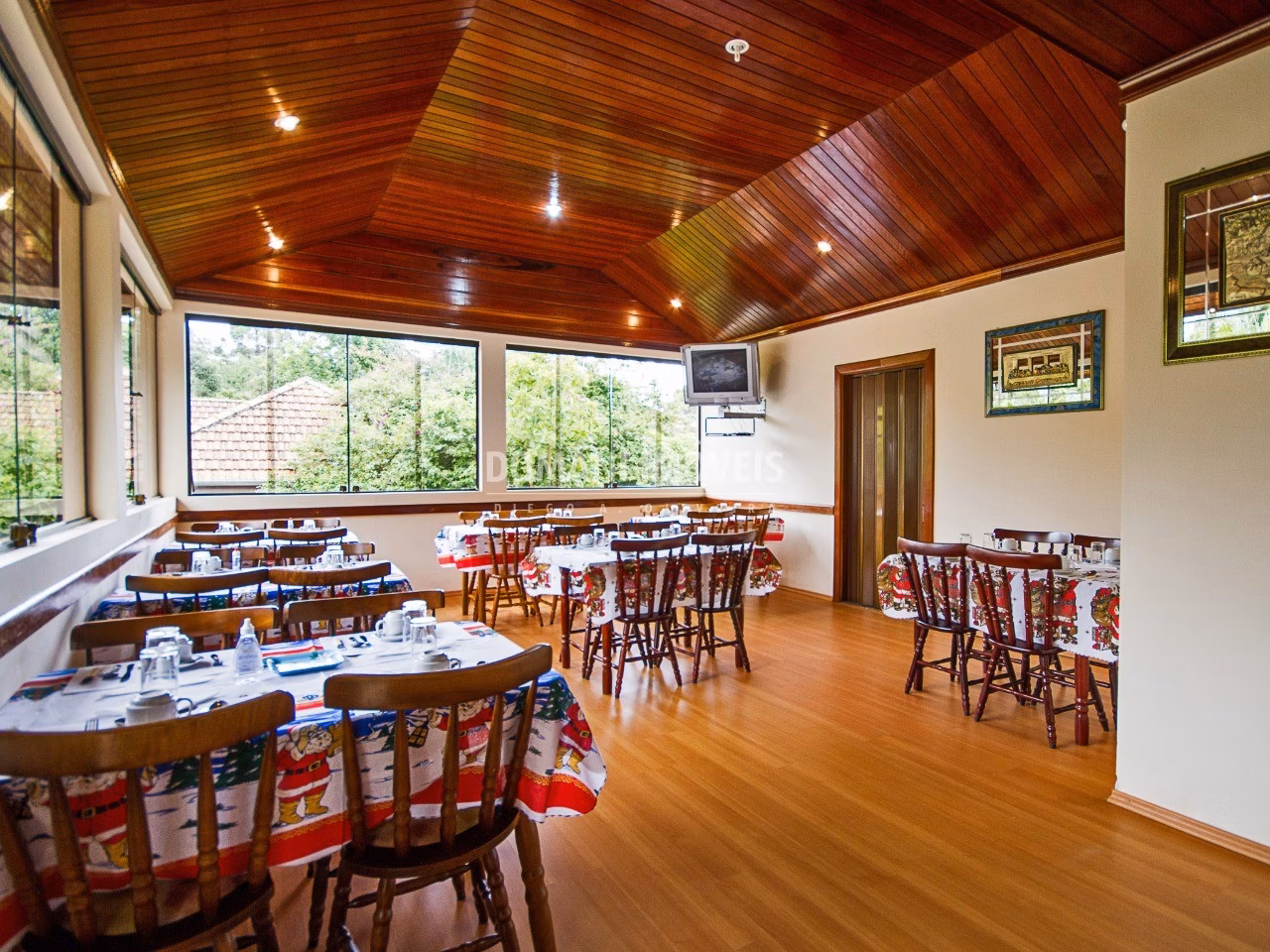 Lodging of 3,000 m² in Campos do Jordão, SP, Brazil
