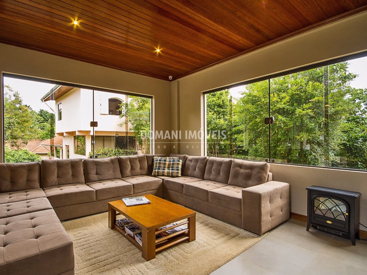 Lodging of 3,000 m² in Campos do Jordão, SP, Brazil