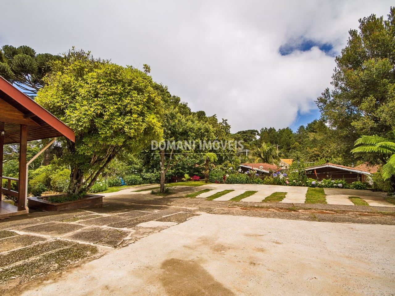 Lodging of 3,000 m² in Campos do Jordão, SP, Brazil