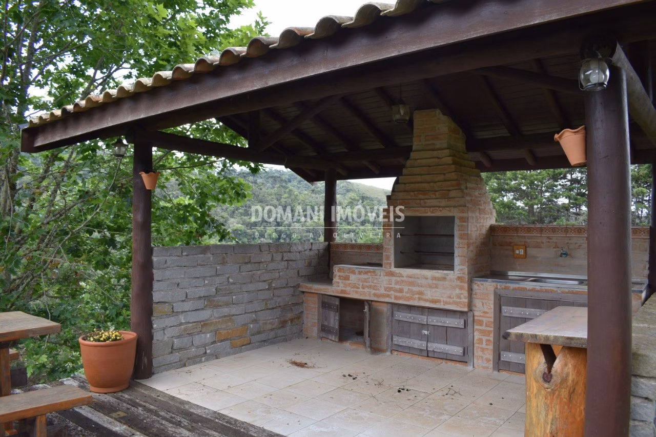 Casa de 2.060 m² em Campos do Jordão, SP