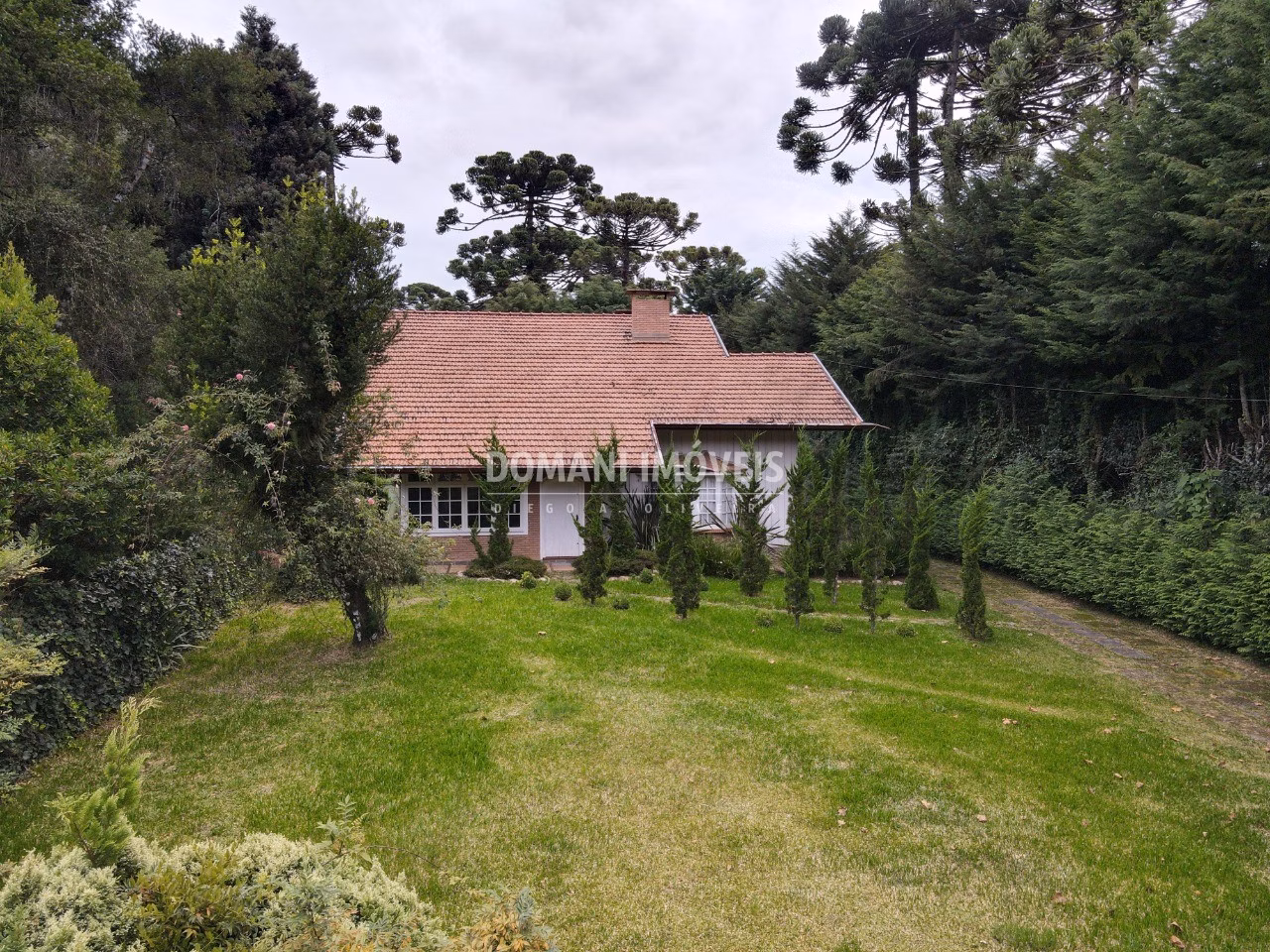 Casa de 1.150 m² em Campos do Jordão, SP