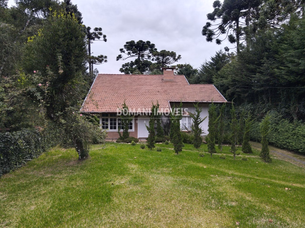 Casa de 1.150 m² em Campos do Jordão, SP