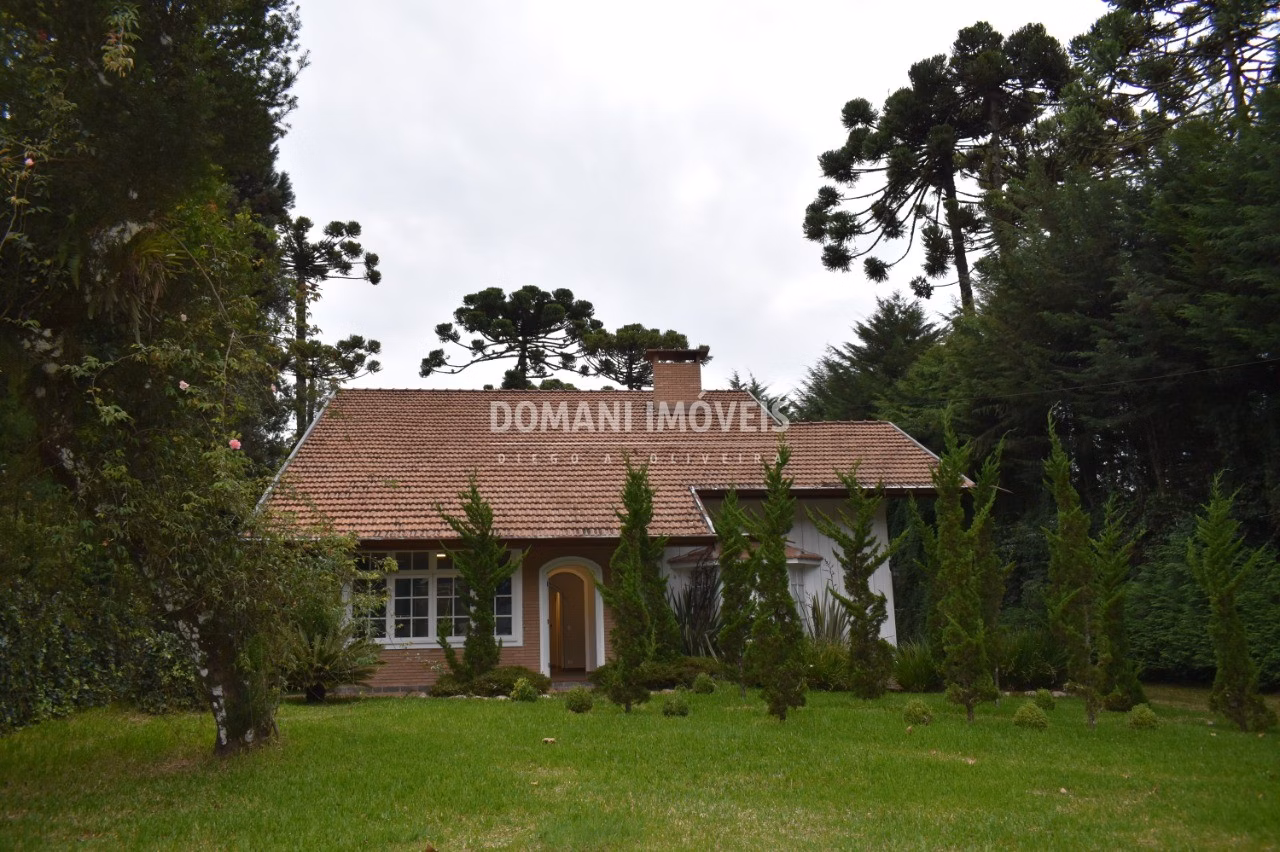Casa de 1.150 m² em Campos do Jordão, SP