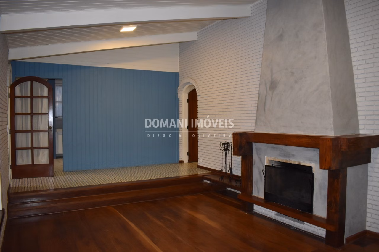 Casa de 1.150 m² em Campos do Jordão, SP