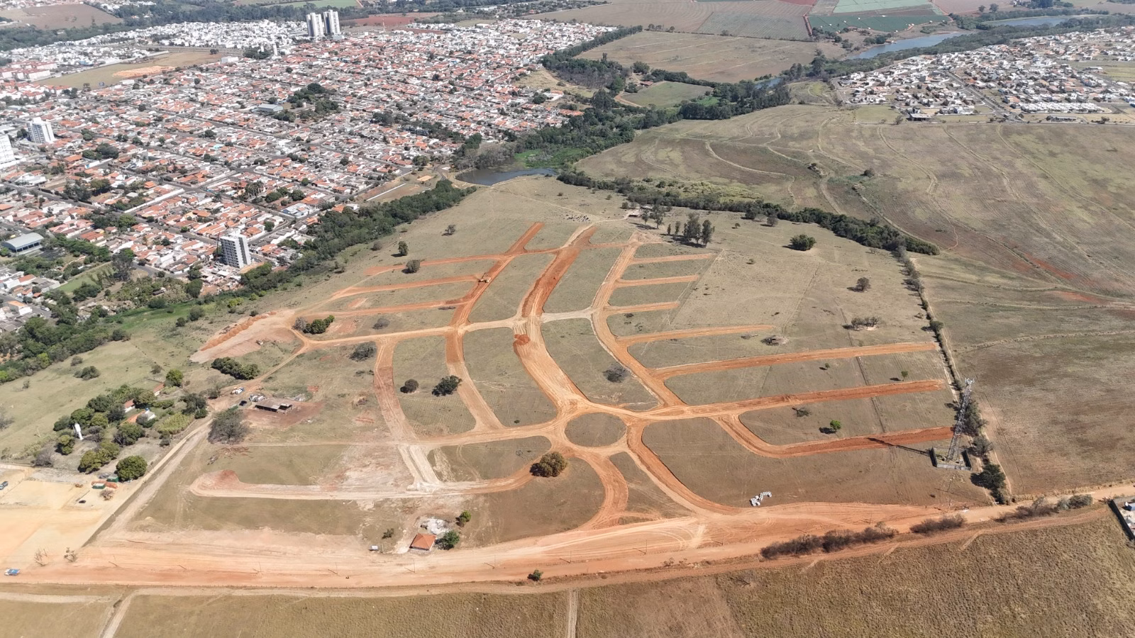 Terreno de 200 m² em Nova Odessa, SP