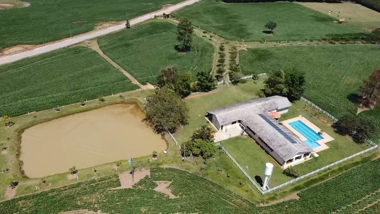 Ferme à vendre de 13 ha à Quadra, SP