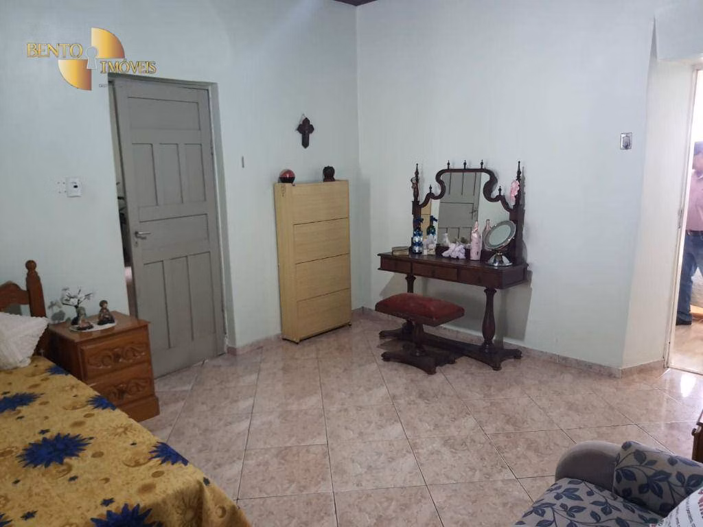 Casa de 418 m² em Cuiabá, MT