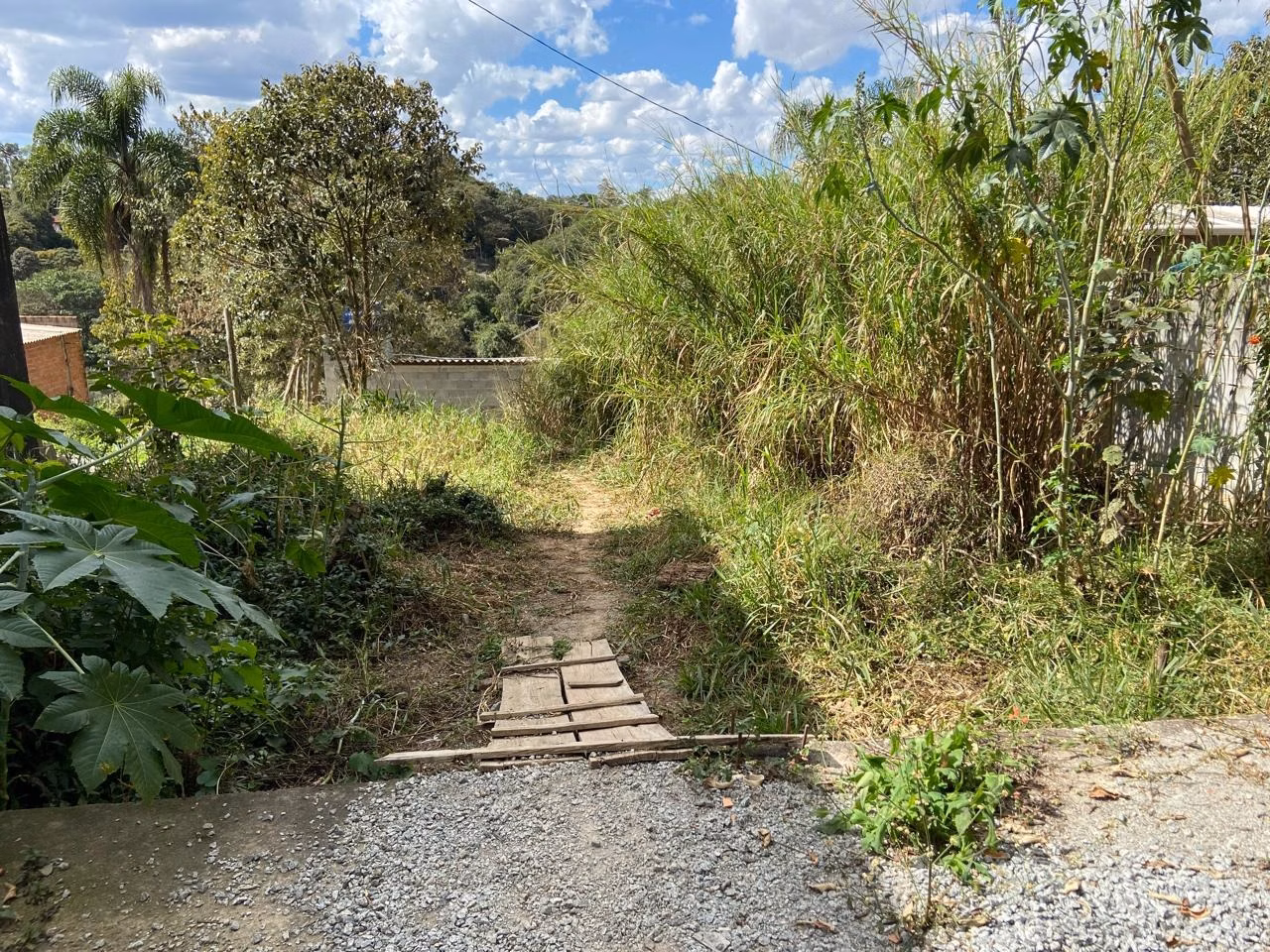 Terreno de 337 m² em Itapevi, SP