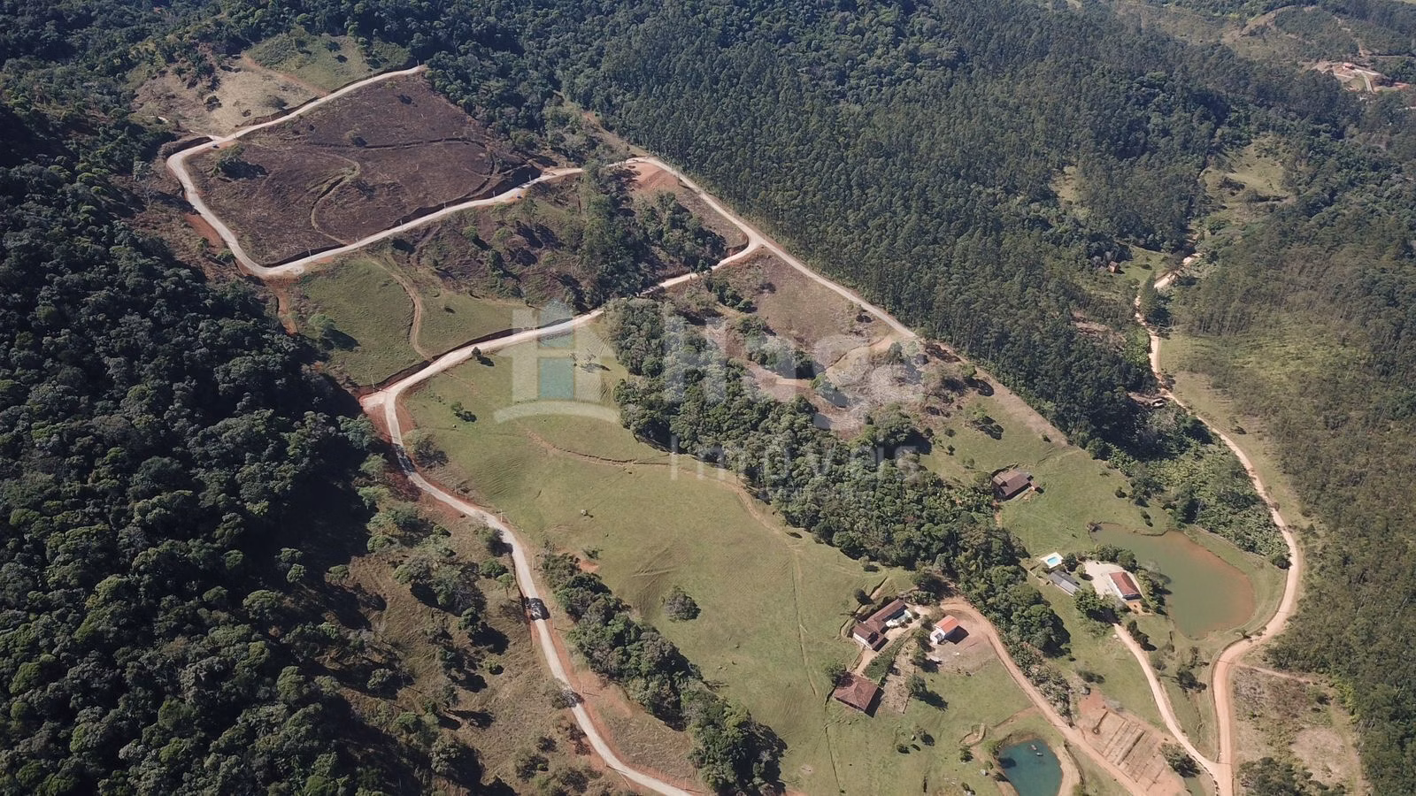 Terreno de 3.484 m² em Canelinha, SC