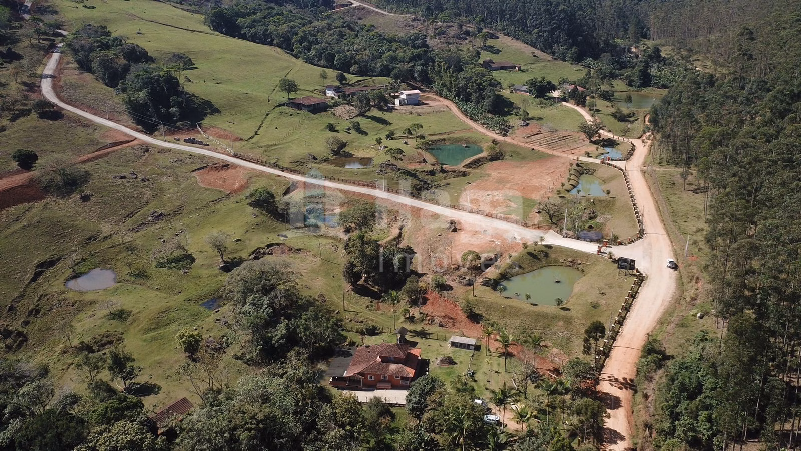 Terreno de 3.484 m² em Canelinha, SC