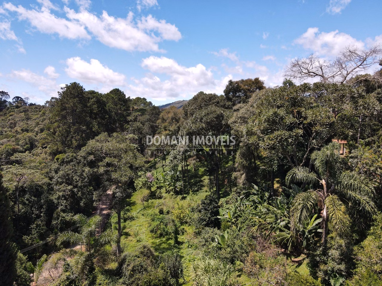 Casa de 3.950 m² em Campos do Jordão, SP