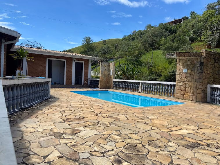 Country home of 4 acres in São José dos Campos, SP, Brazil