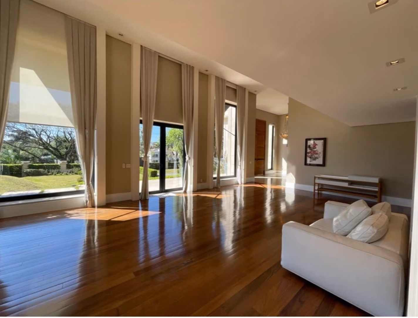 Casa de 2.191 m² em Barueri, SP