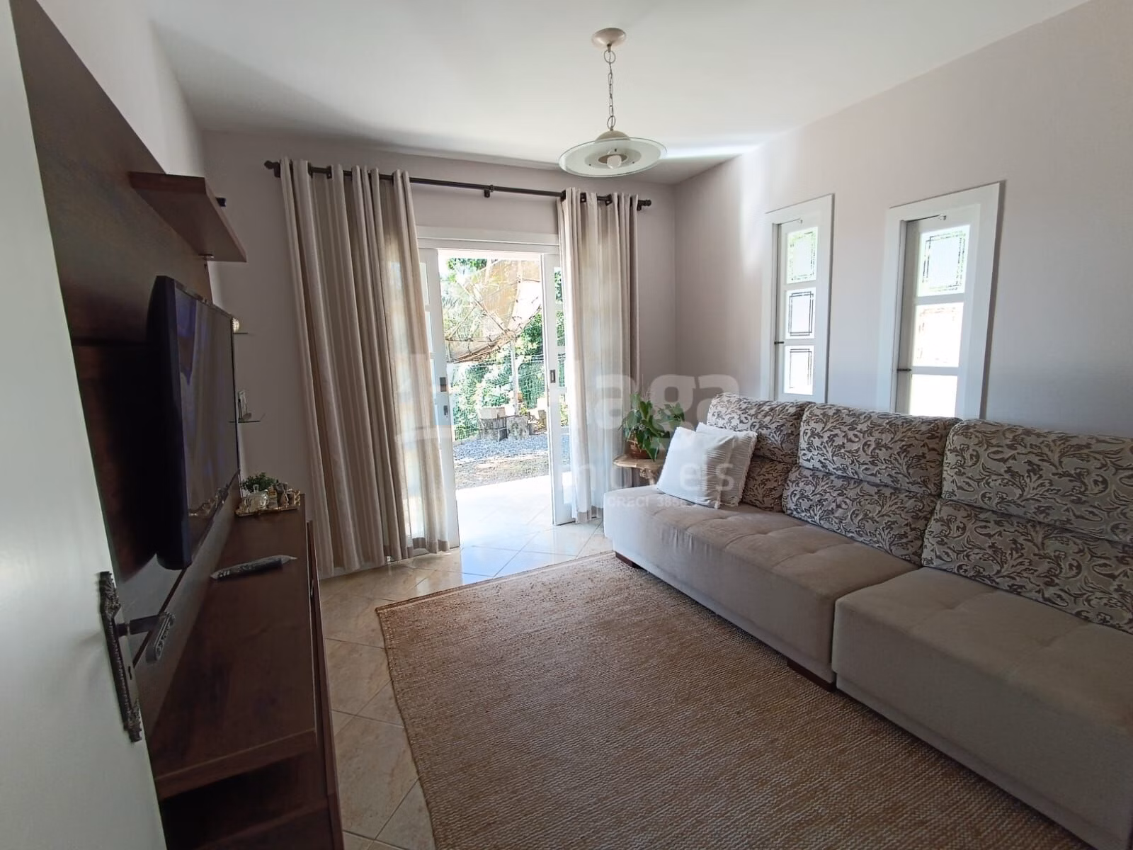 Casa de 1.262 m² em Brusque, SC