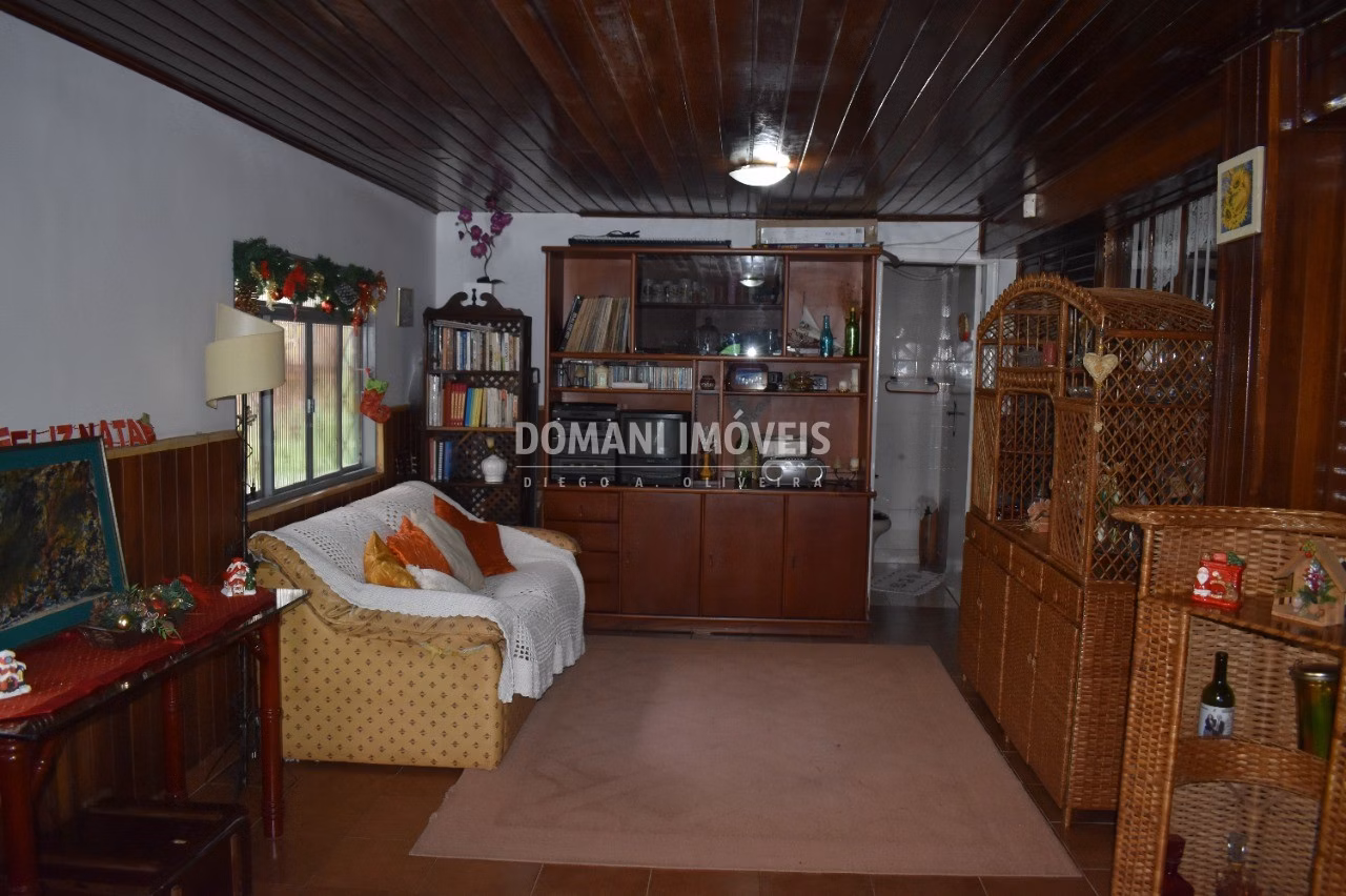 Casa de 1.050 m² em Campos do Jordão, SP
