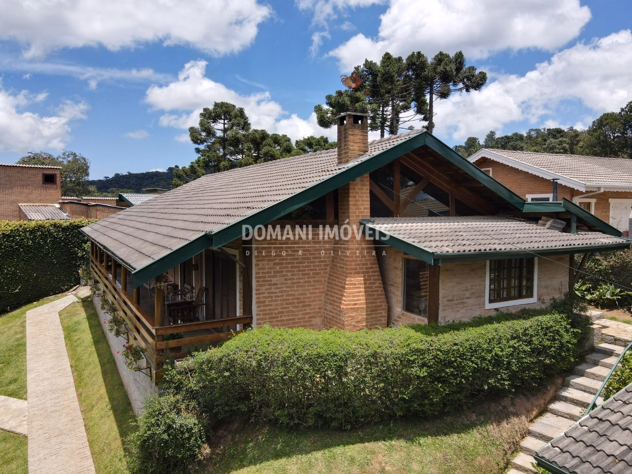 Casa de 1.010 m² em Campos do Jordão, SP
