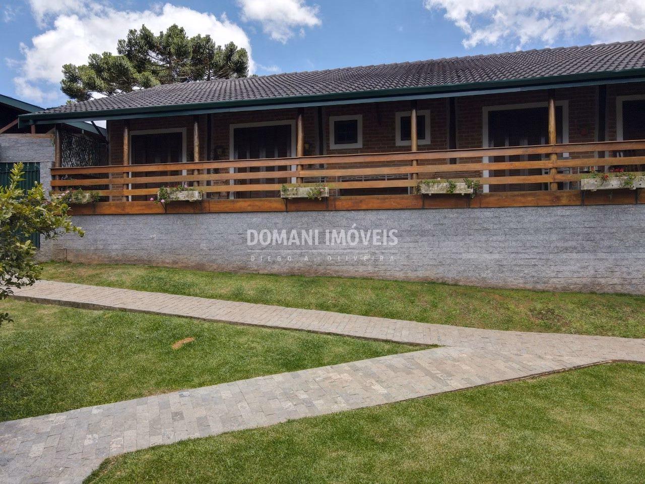 Casa de 1.010 m² em Campos do Jordão, SP