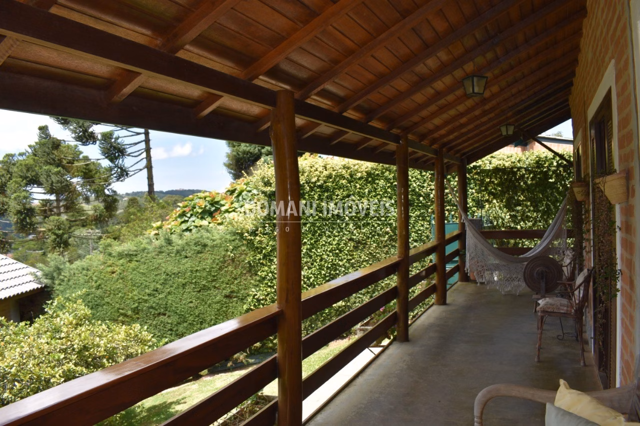 Casa de 1.010 m² em Campos do Jordão, SP