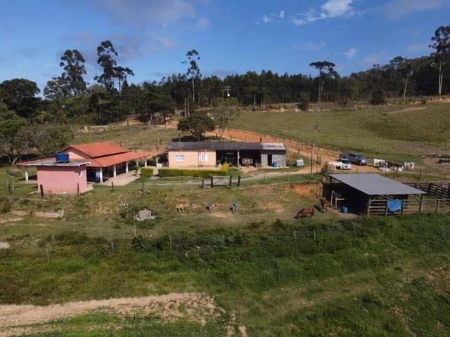 Small farm of 48 acres in São Miguel Arcanjo, SP, Brazil