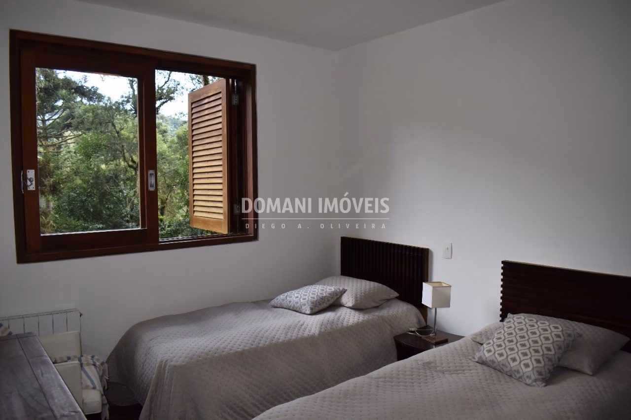 Casa de 1.295 m² em Campos do Jordão, SP