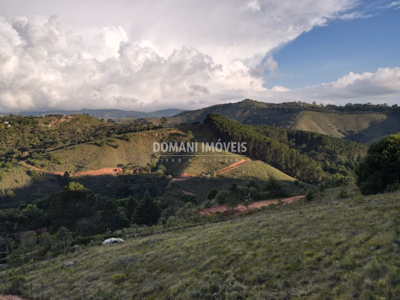 Terreno de 1.340 m² em Campos do Jordão, SP
