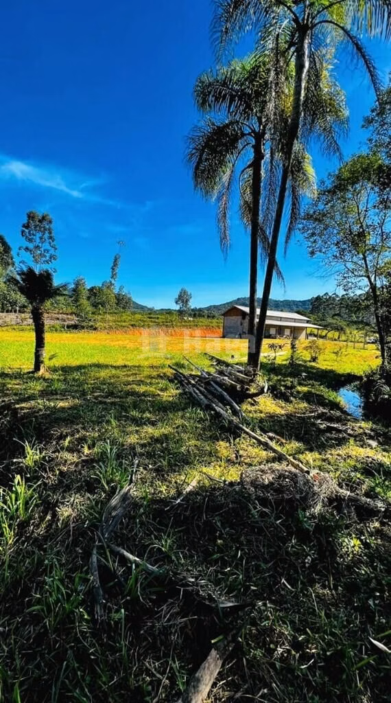 Fazenda de 4.700 m² em Porto Belo, SC