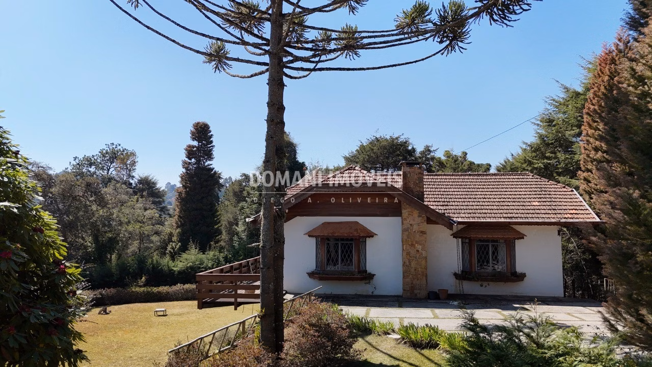 Casa de 1.250 m² em Campos do Jordão, SP
