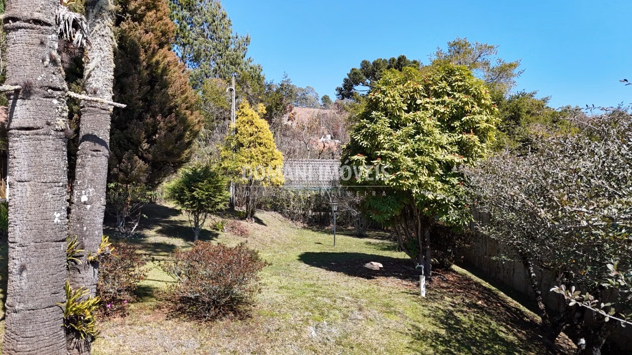 Casa de 1.250 m² em Campos do Jordão, SP